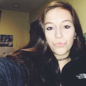 Meet your Posher, Laur